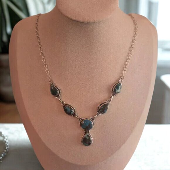 Turquoise Necklace - Picture 1 of 4